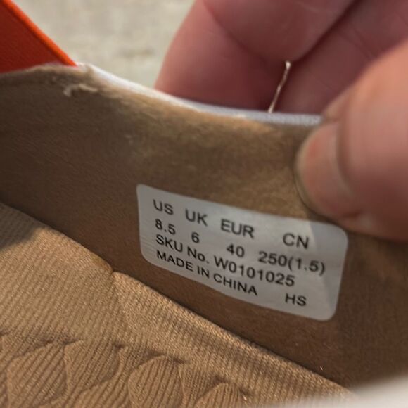 UN Hairy Bear Slip On Shoes Size 8.5 - Picture 11 of 11